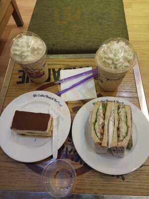 The Coffee Bean & Tea Leaf