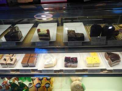 The Coffee Bean & Tea Leaf