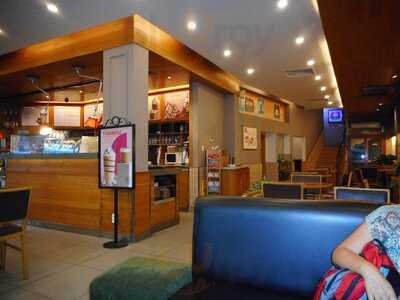 The Coffee Bean & Tea Leaf