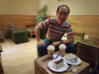 The Coffee Bean & Tea Leaf