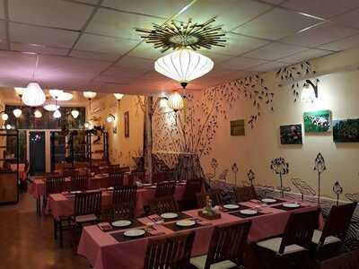 Nhà Hàng Baguettes Bambou