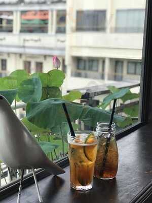 Cà Phê Cô Ba Đồng Khởi Rooftop