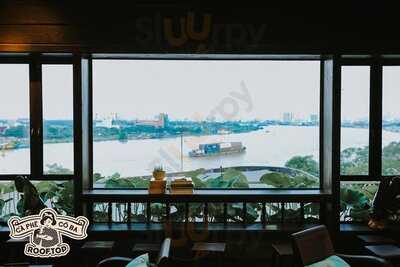 Cà Phê Cô Ba Đồng Khởi Rooftop