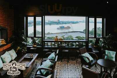 Cà Phê Cô Ba Đồng Khởi Rooftop