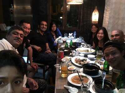 Nhà Hàng Changi Village