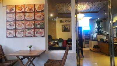 Nhà Hàng Bát Gốm