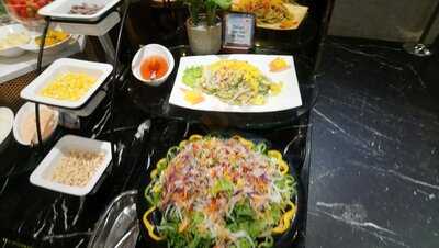Hoang Yen Buffet Premier Saigon Centre