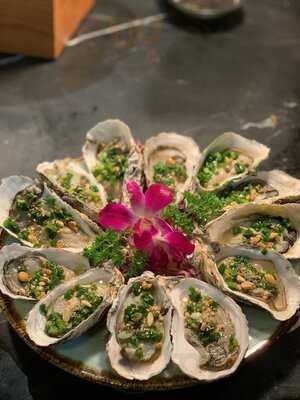 Hoang Yen Buffet Premier Saigon Centre