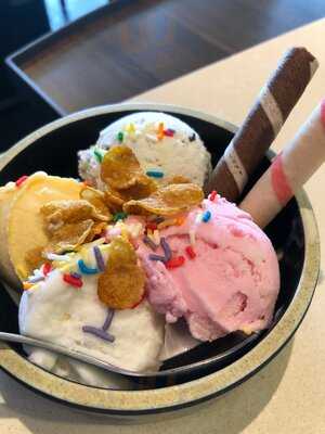 Manwah Taiwanese Hotpot