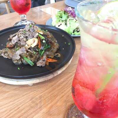 Bb.q Chicken Premium