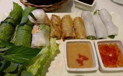 Wrap&roll Saigon Centre, Q.1