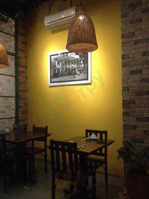 Quán Chả Cá Đông Kinh