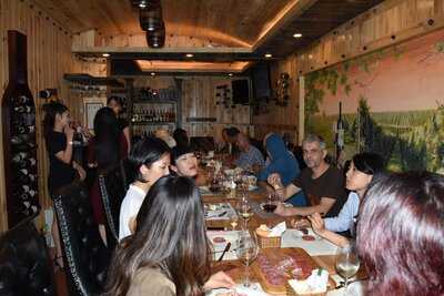 La Cave Wine Cellar And Fine Food