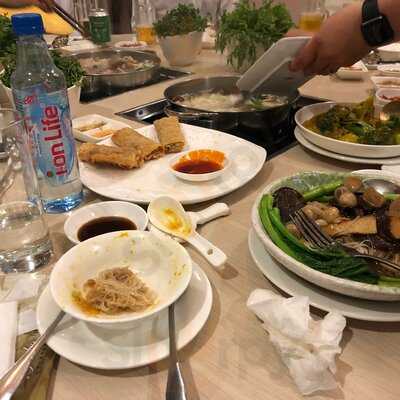 Yeebo Seafood & Hot Pot Restaurant
