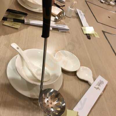 Yeebo Seafood & Hot Pot Restaurant