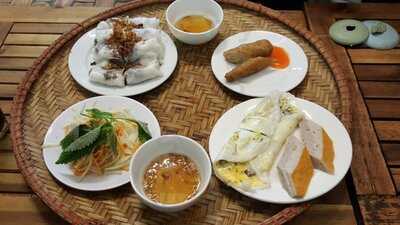 Bánh Cuốn Bà Hanh