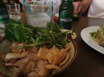 Cơm Gà Bà Ngân - Hội An Chính Gốc