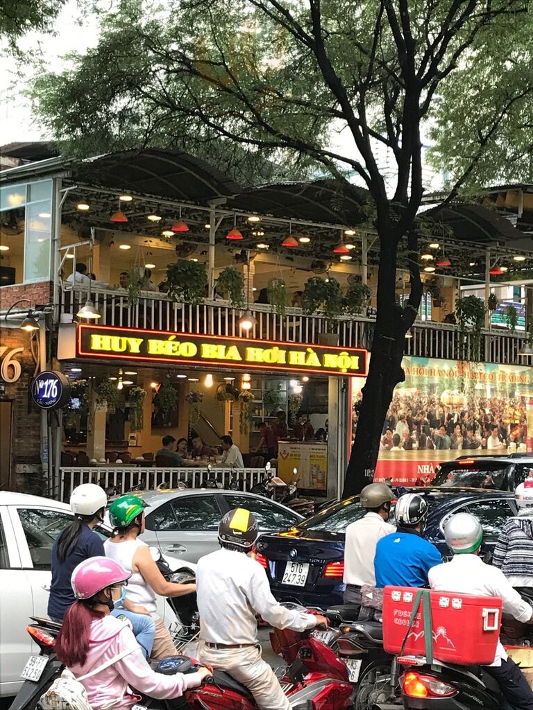 Huy Béo (bia Hơi Hà Nội)