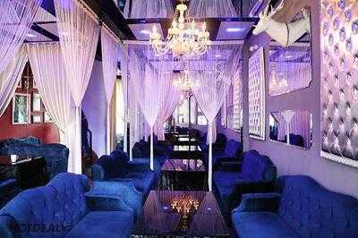 Paparazzi Cafe & Vip Lounge