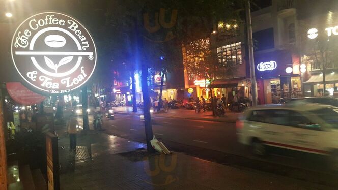 Quán Cà Phê Coffee Bean & Tea Leaf