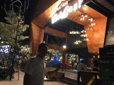 Canh Quat Seafood Restaurant