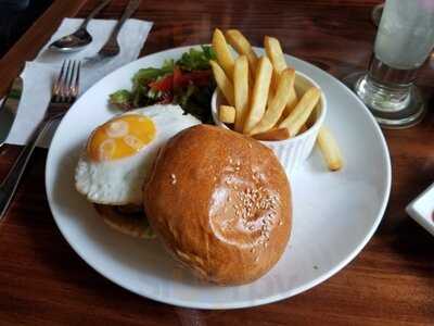 Asa Bistro - Cafe & Restaurant