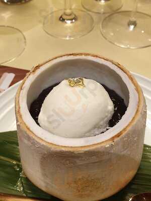 Nhà Hàng Long Triều