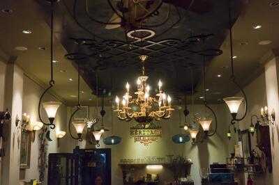 Heritage Cafe Et Bistro