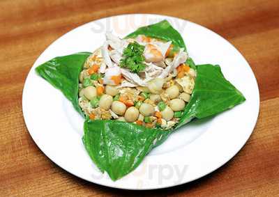 Cơm Gà Hồng Xương