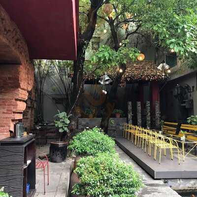 Quán Cà Phê Cõi Riêng