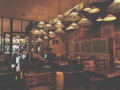 Quán Cơm Âm Phủ