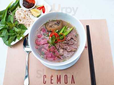 Cê Moa Cafe & Bistro