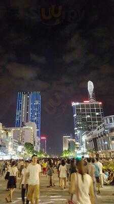 Masstige Coffee & Dessert