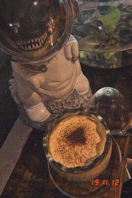 Ông Chú Cuối Hẻm