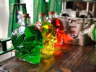 Ông Chú Cuối Hẻm