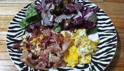 Urban House Coffee & Bistro