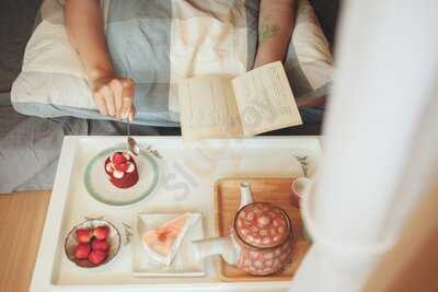 Chidori Coffee In Bed - Phan Xich Long