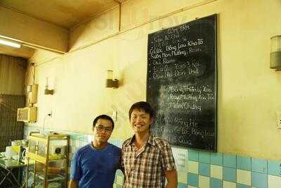 Dong Hoa Xuan Restaurant