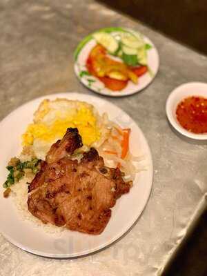 Cơm Tấm Bãi Rác