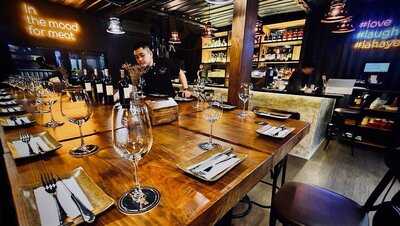 La Haye Kitchen & Bar