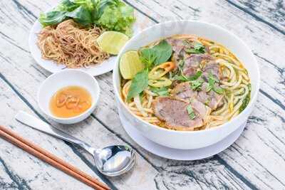 Bún Bò Út Ti