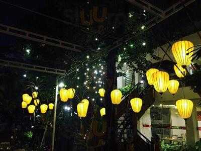 Con Gà Trống Garden