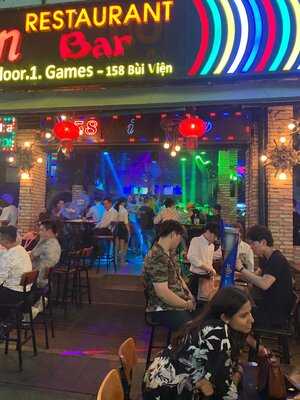 Quán Miss Saigon Pub