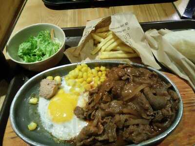 Nhà Hàng Bò Sinh Đôi