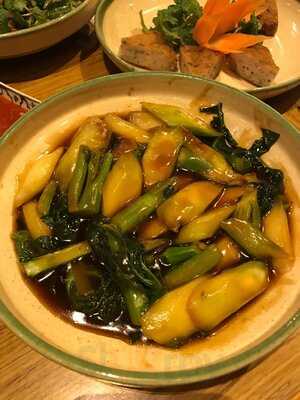 Nhà Hàng Hoàng Yến