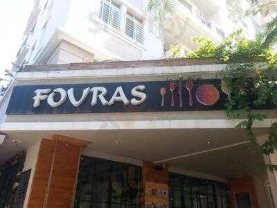 Fouras Cafe & Restaurant