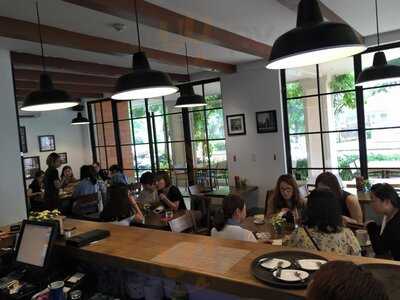 Fouras Cafe & Restaurant