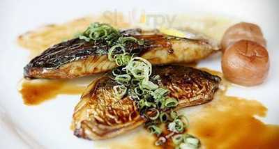 Mon Restaurant & Bar