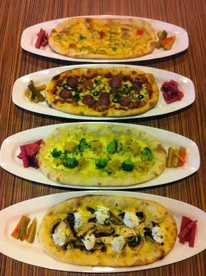 Mon Restaurant & Bar