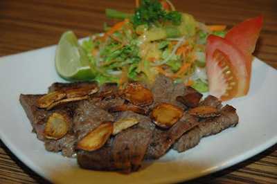 Mon Restaurant & Bar